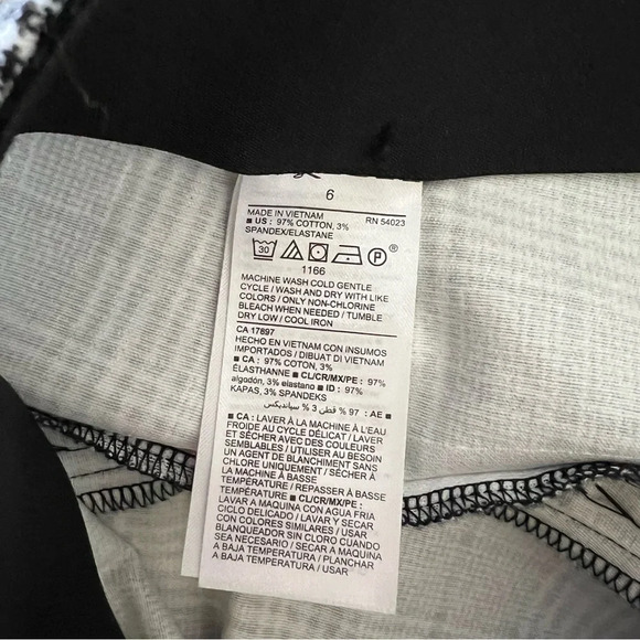 Old Navy Black and White Plaid Pants Size 6 Elastic Waist Career Work Business - Picture 8 of 8